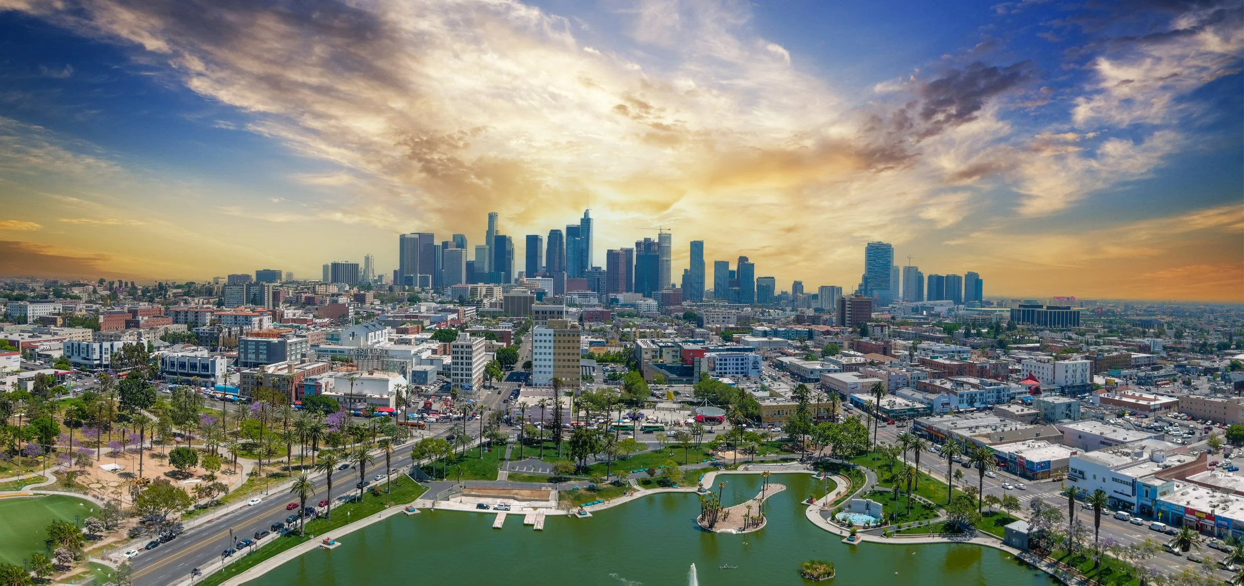 Western Helix Supplies Janitor and multi-surface cleaning products, paper towels, toilet paper, facial tissue and wipes, trash bin liner and plastic bags, hand soap and sanitizer, nitrile gloves, face mask and PPE, to businesses in Los Angeles, CA