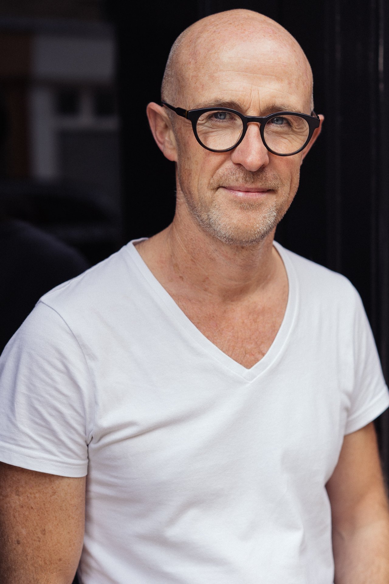 Midlife life coaching for men rebuilding self-trust and confidence with Jamie Robins.