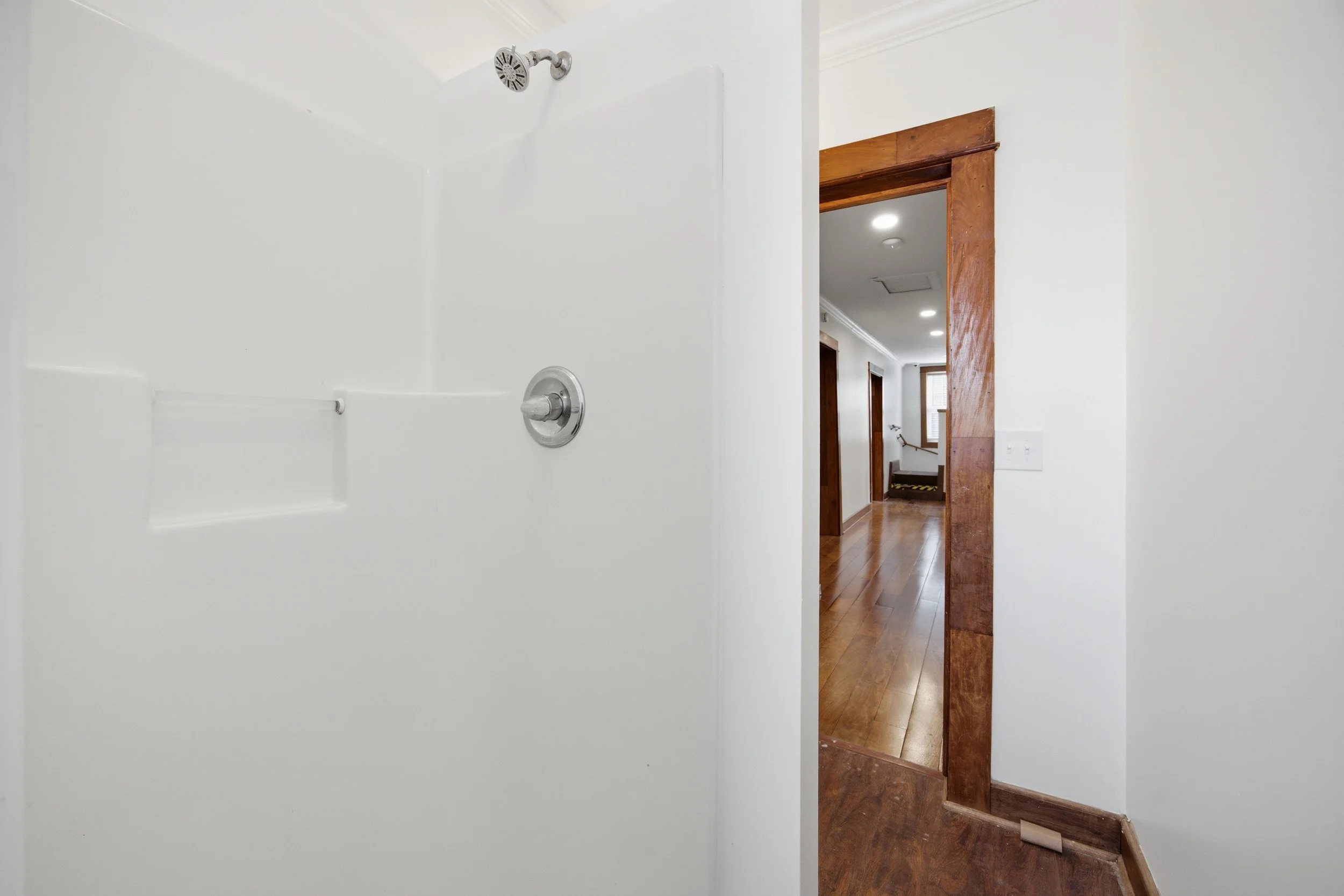 2nd Floor Bathroom