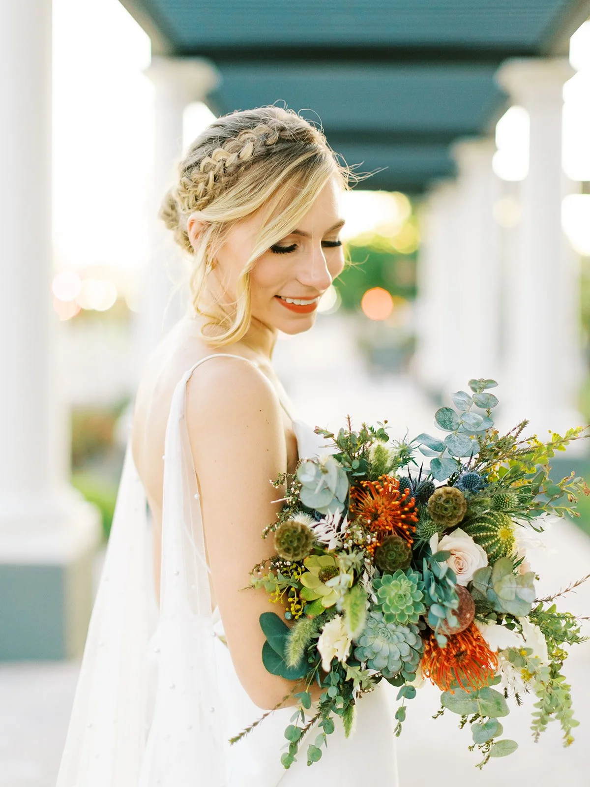 Amelia Thorp Hair & Makeup in Phoenix does a  classic makeup look bride in Phoenix, Arizona. Photo by Sara Bishop Photography