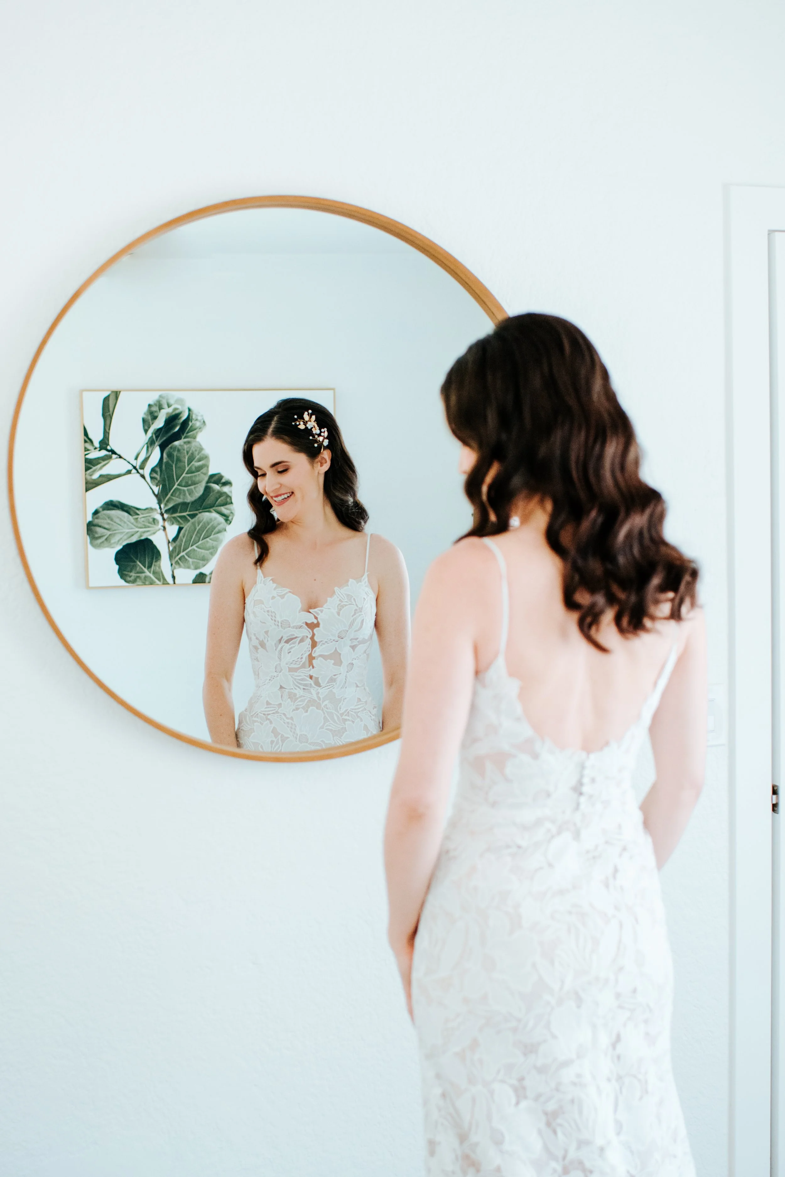 Amelia Thorp Hair & Makeup in Phoenix does classic glam waves and soft makeup for a bride in Phoenix, Arizona.