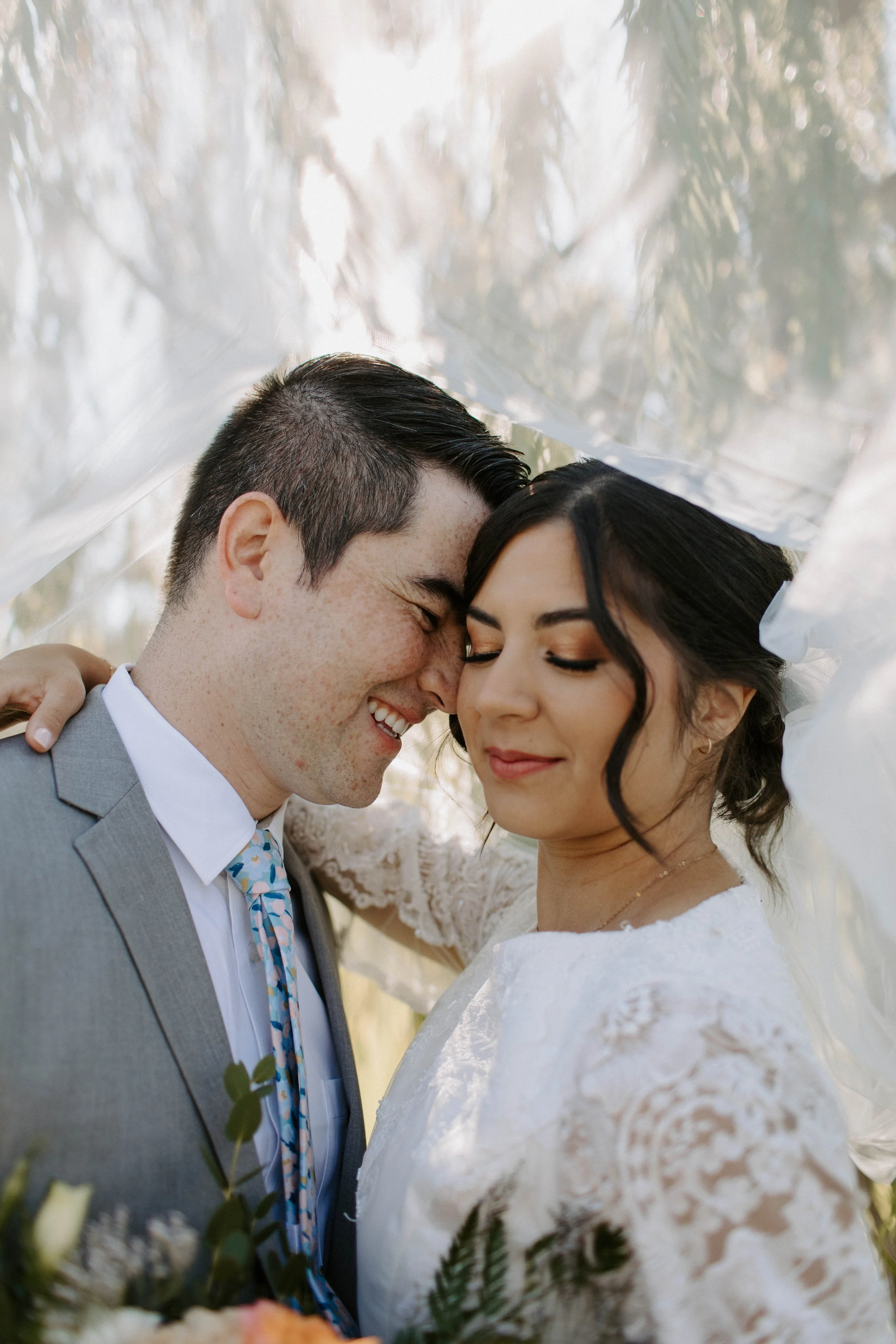 Amelia Thorp Hair & Makeup in Phoenix does a  timeless hair and makeup look for a bride in Phoenix, Arizona. Photo by Jessica Maddela Photography