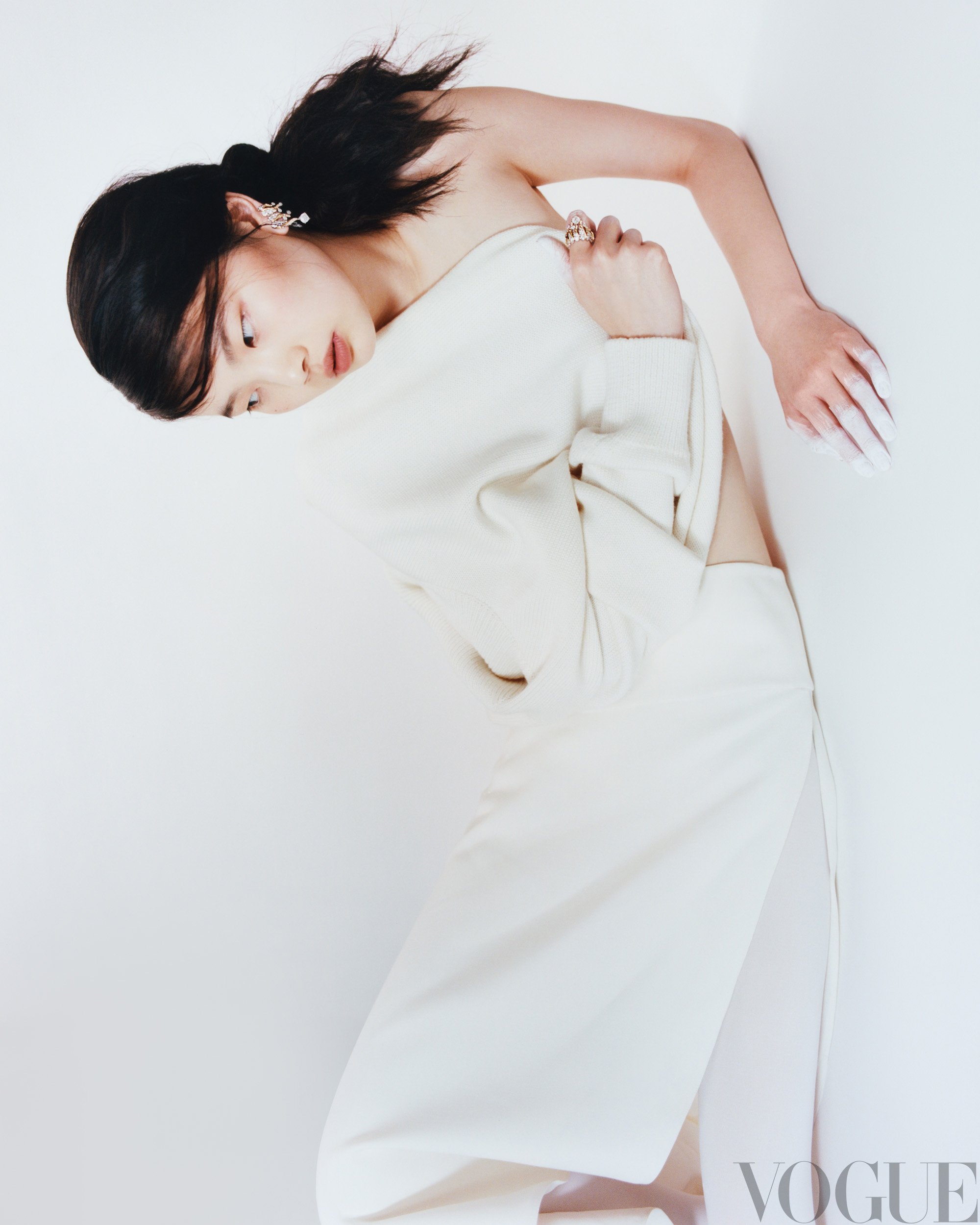 0924_01ff_040_JW_LSD_ClaudiaSmith_VogueChina_240718_3 1.jpg