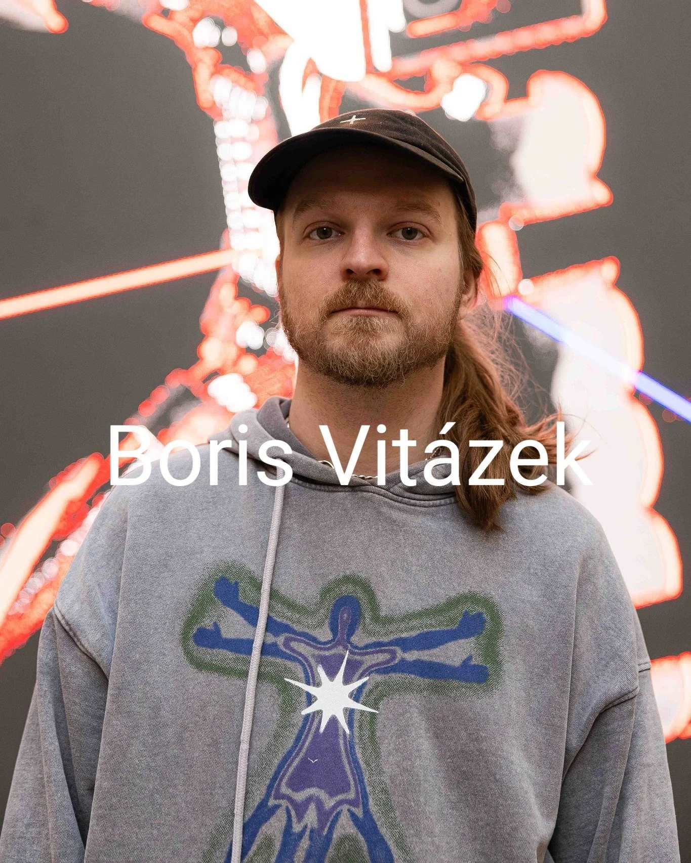 Snart er det klart for Audiovisuell live forestilling med Boris Vitazek p&aring;
Hamsunsenteret I &AElig;ventyrsalen. Forestillingen begynner 11:30.