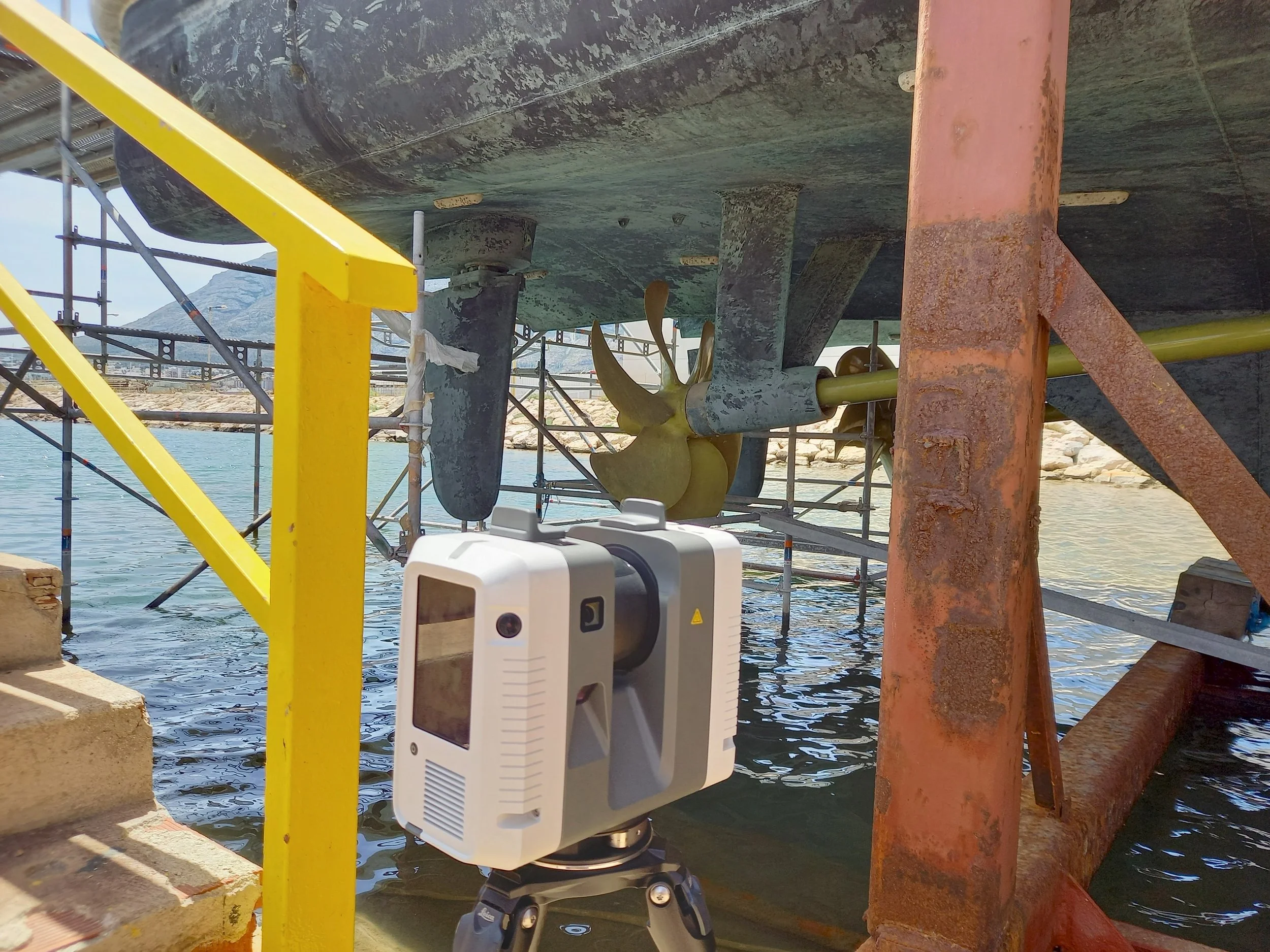 GEOsolutions - vessel information modelling, laser scanning.
