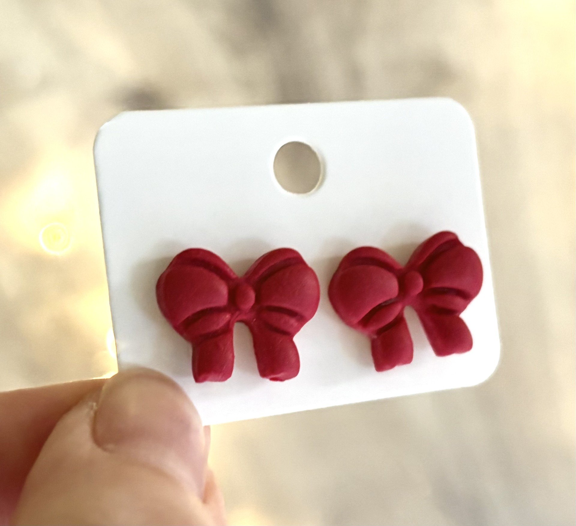 Red bow 1.jpg