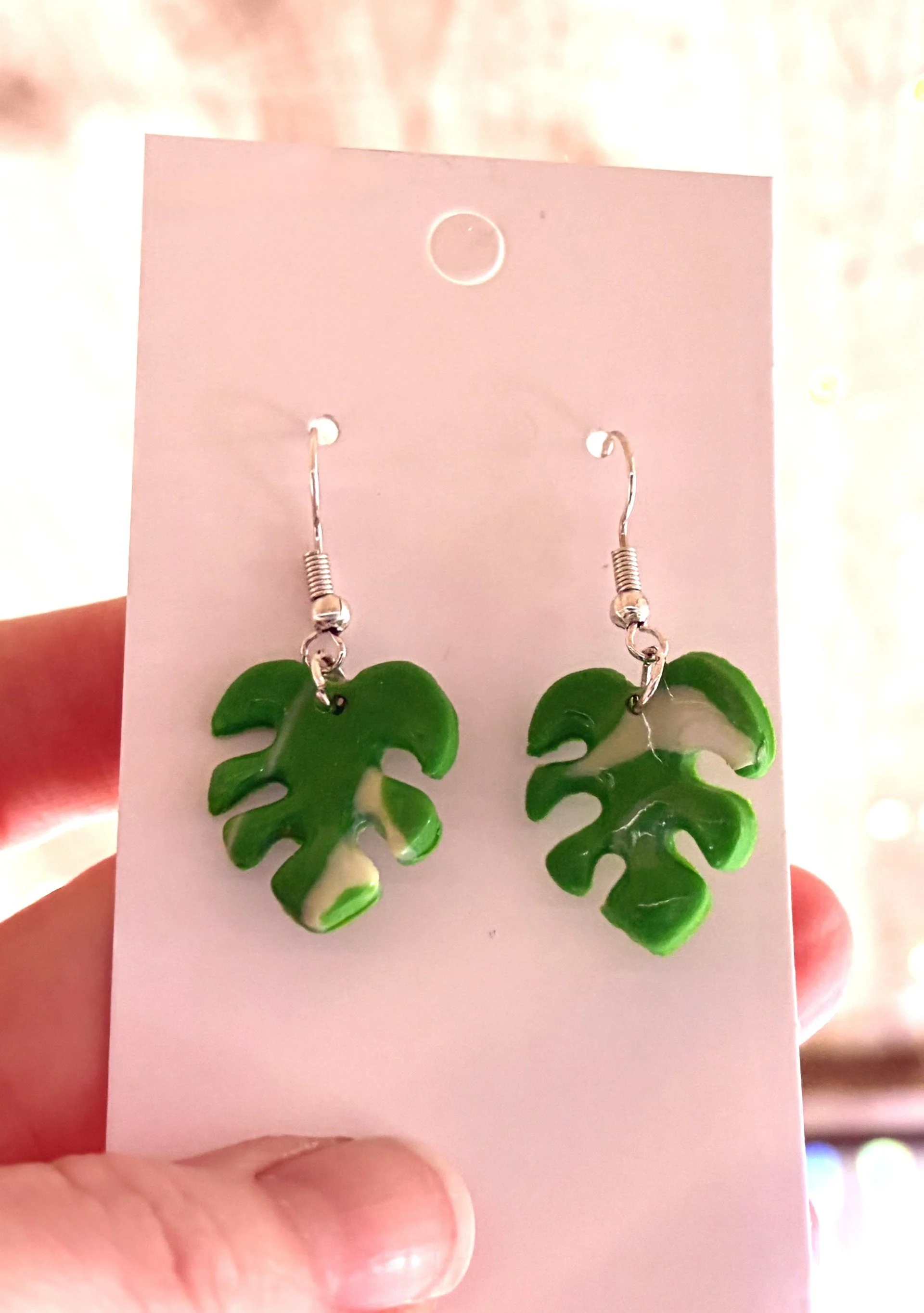 green monstera.jpg