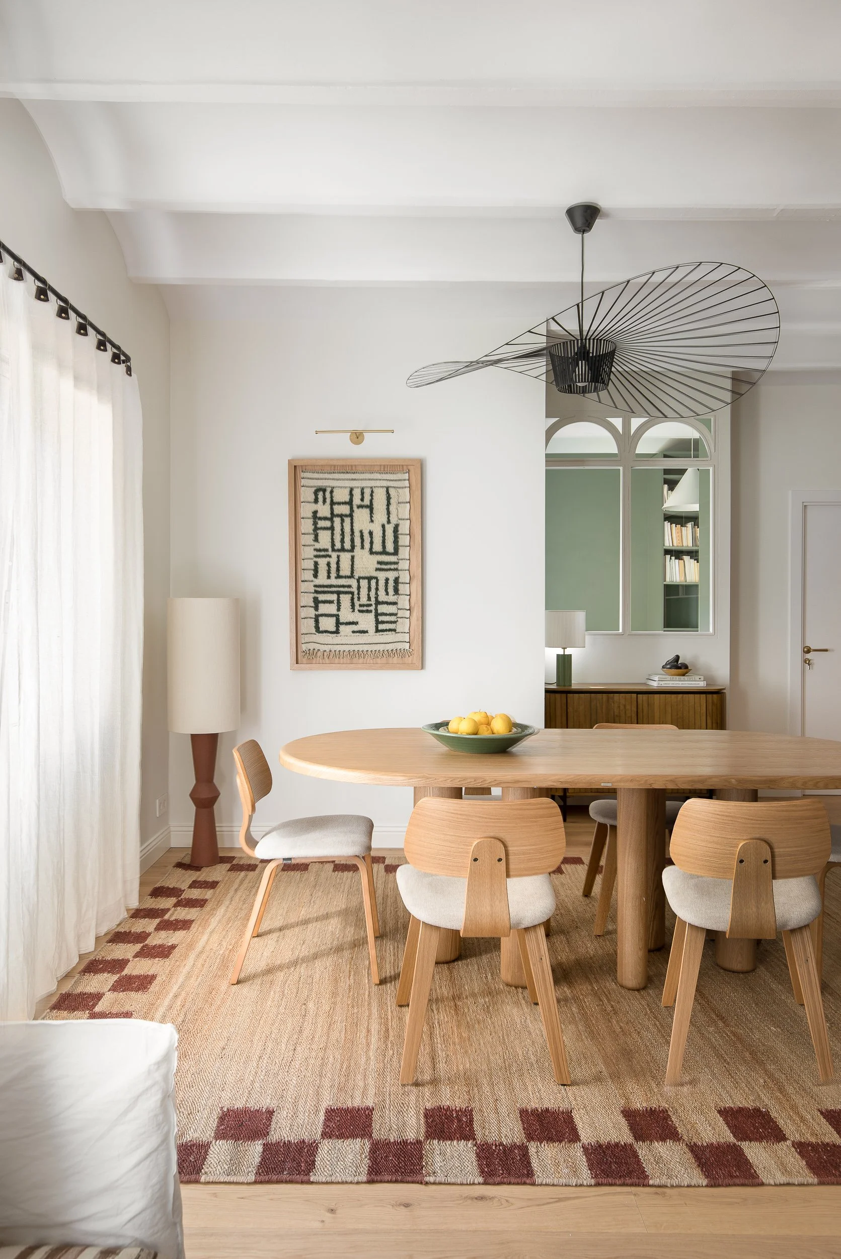 renovation-appartement-sarria-barcelone-voute-catalane-verriere-sur-mesure-salle-a-manger-architecte-interieur