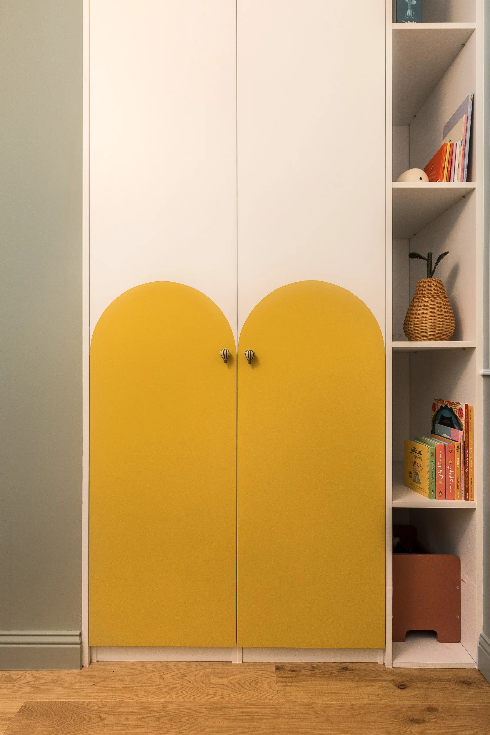 renovation-chambre-bebe-rangement-sur-mesure-appartement-sarria-barcelone-architecte-interieur