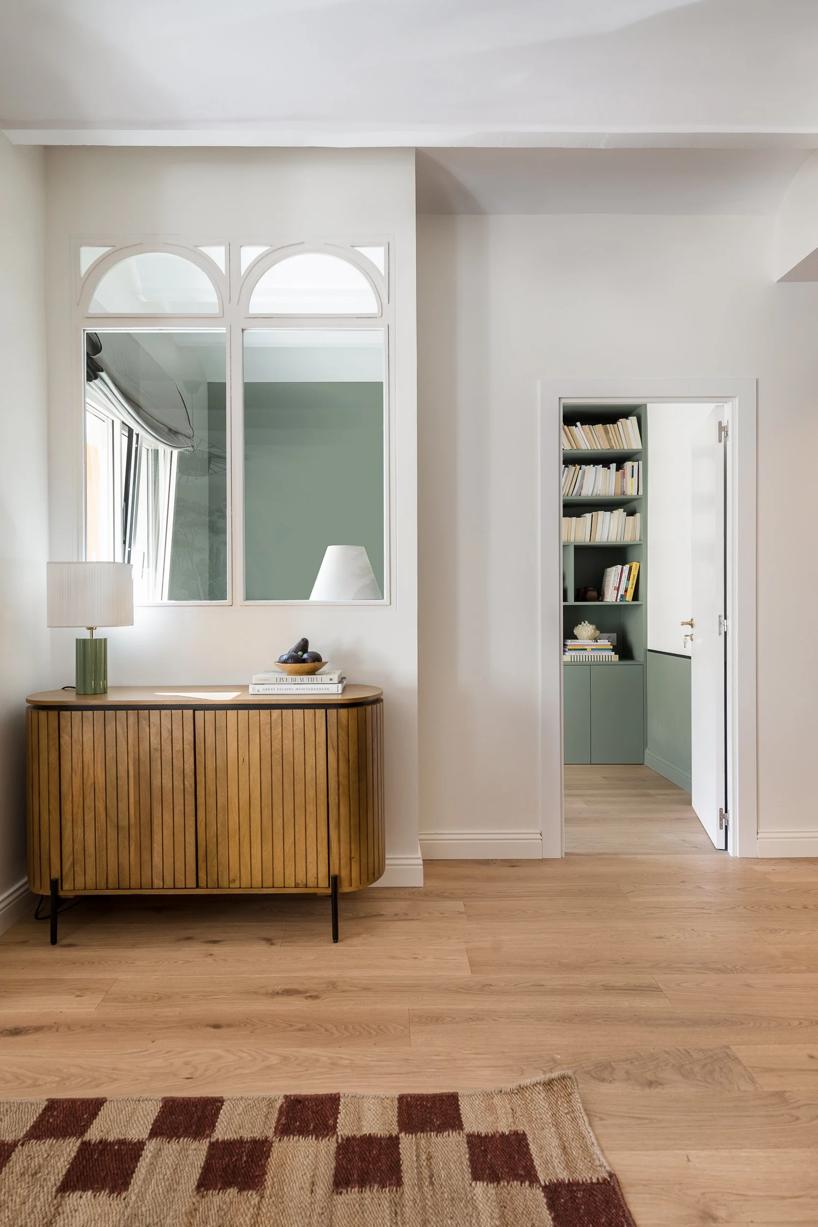 renovation-appartement-sarria-barcelone-voute-catalane-verriere-sur-mesure-architecte-interieur