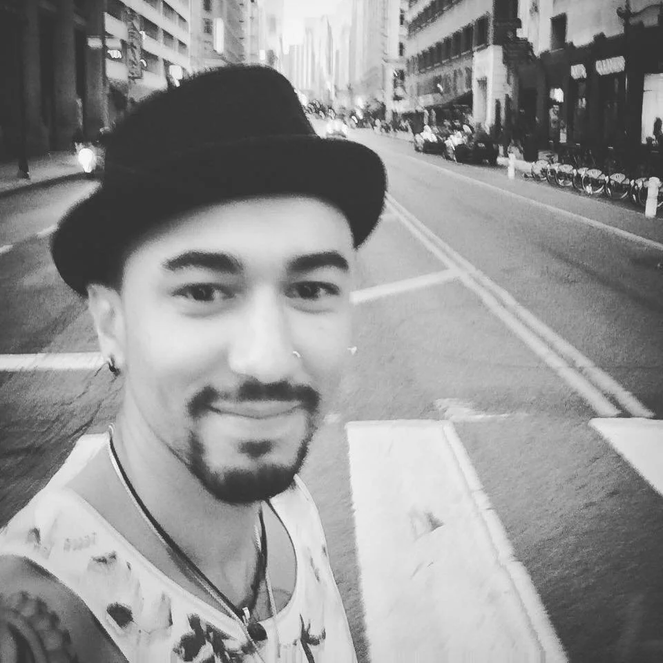 Abdou Azzar – Videographer, Cameraman & Founder of The Aftermovie Ninjas, specialized in cinematic aftermovies, events and video production.