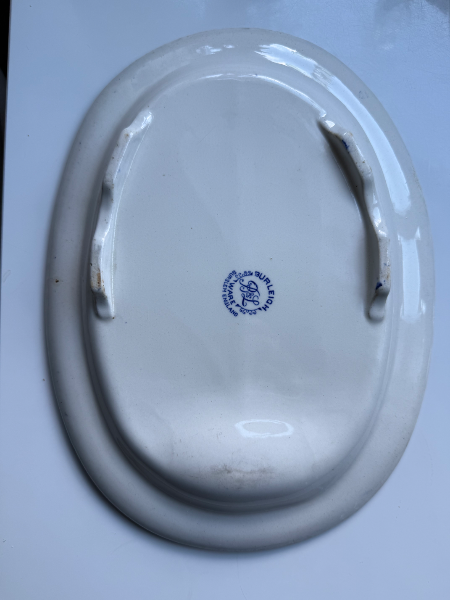 The trade name “Burleigh Ware” became more widely used from the 1930s.
Marks featuring the B & L 