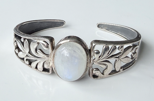 moonstone silver bracelet