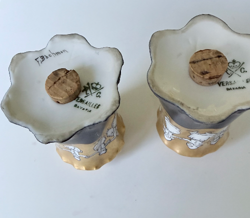 Matched pair of late 19th / early 20th-century Bavarian porcelain condiment servers by Rosenthal, from the Versailles pattern line.