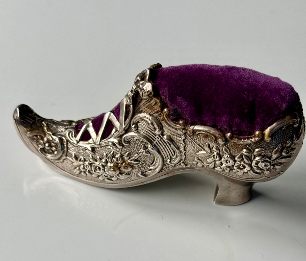 Silver pin cushion shoe Birmingham 1901