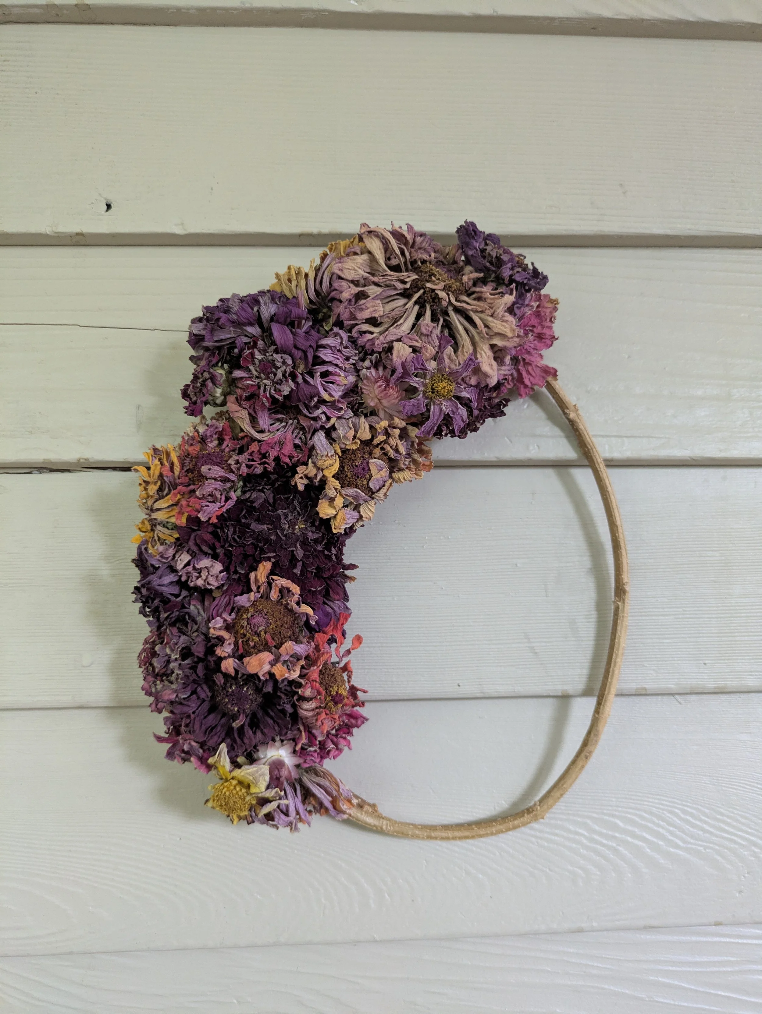 Zinnia Lover Wreath