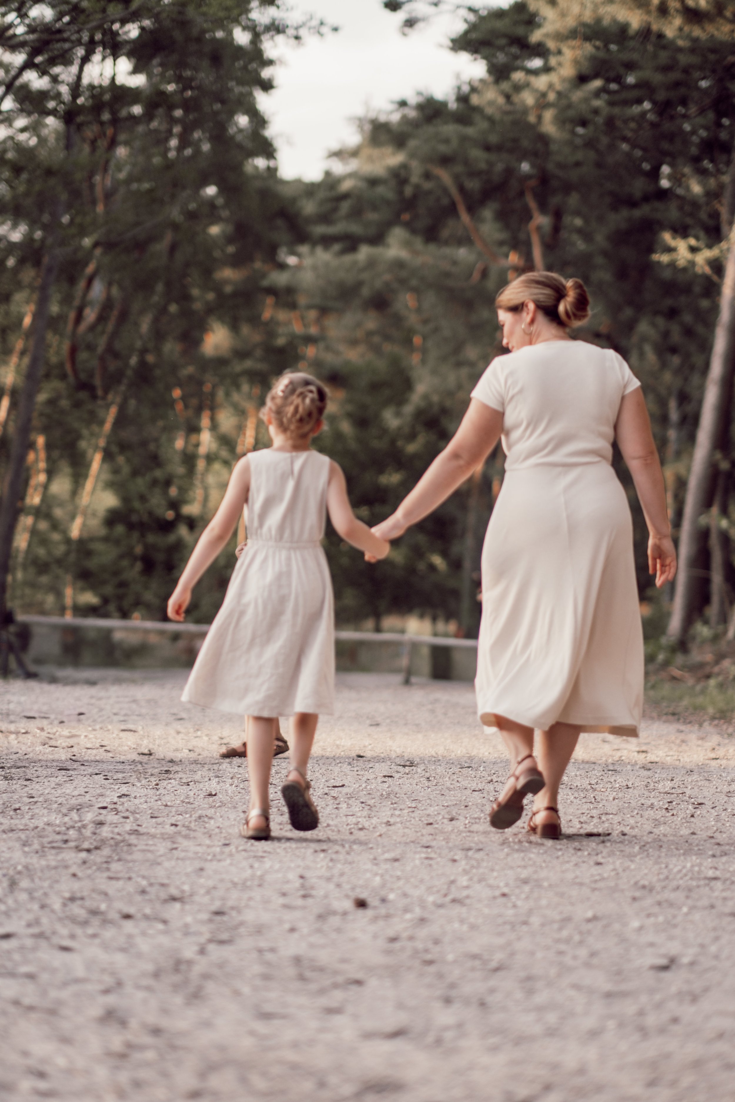 NNikolPeckaPhotography-family-goldenhourshoot -303.jpg