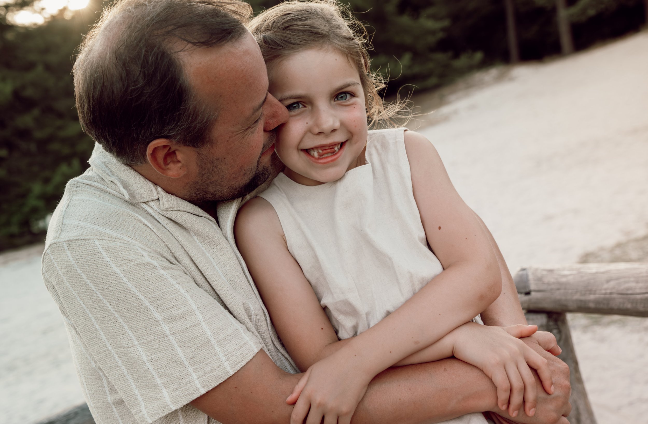 NNikolPeckaPhotography-family-goldenhourshoot -200.jpg