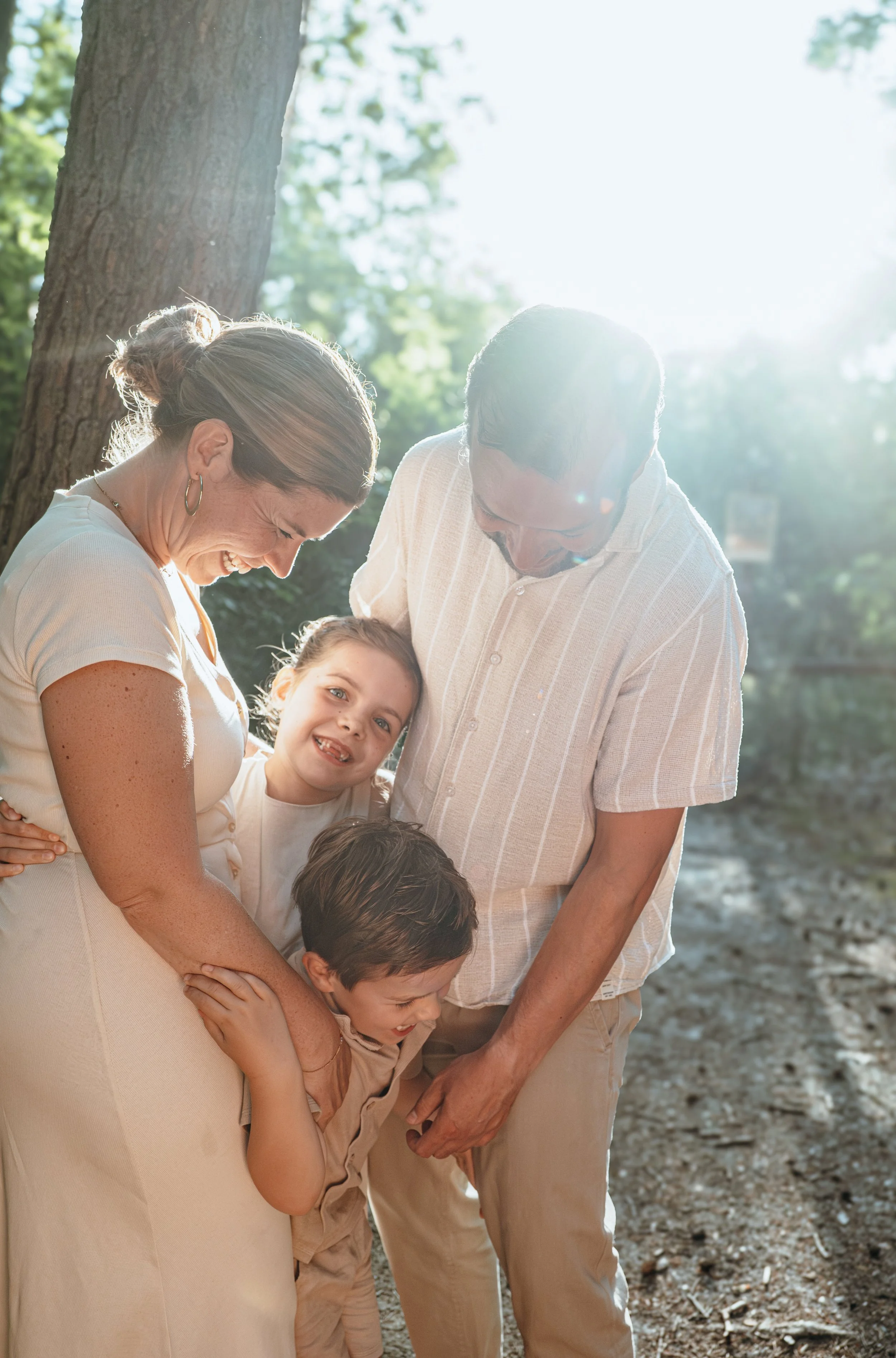 NNikolPeckaPhotography-family-goldenhourshoot -15.jpg