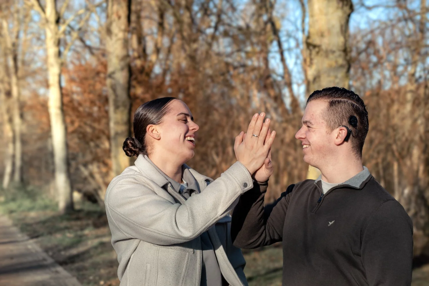 Real and relaxed photography by Nikol Pecka, capturing authentic moments across portraits, families, weddings, brand & business, and animals. Based in the Netherlands, speaking Czech and English, and available for travel.
