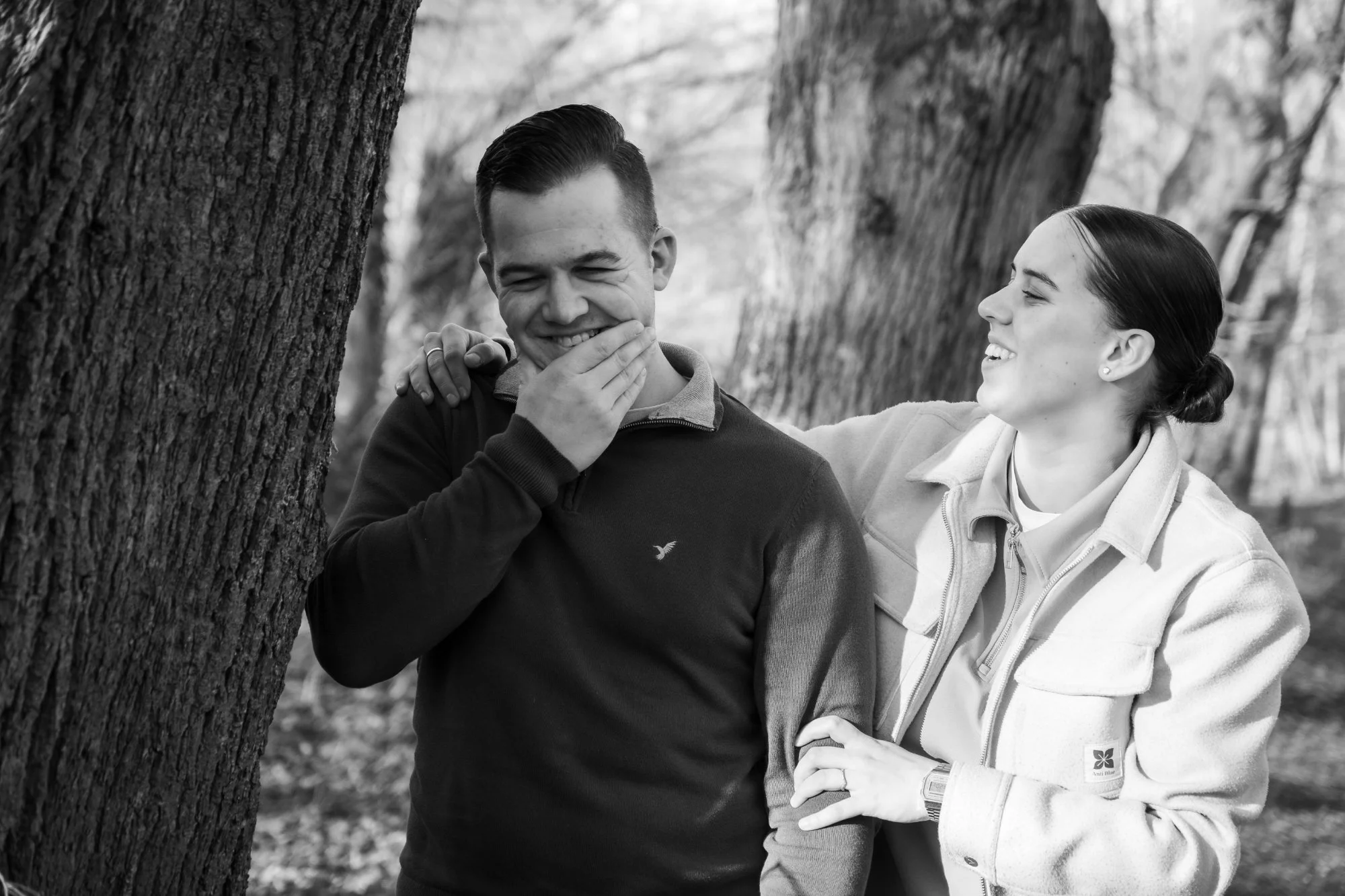Real and relaxed photography by Nikol Pecka, capturing authentic moments across portraits, families, weddings, brand & business, and animals. Based in the Netherlands, speaking Czech and English, and available for travel.