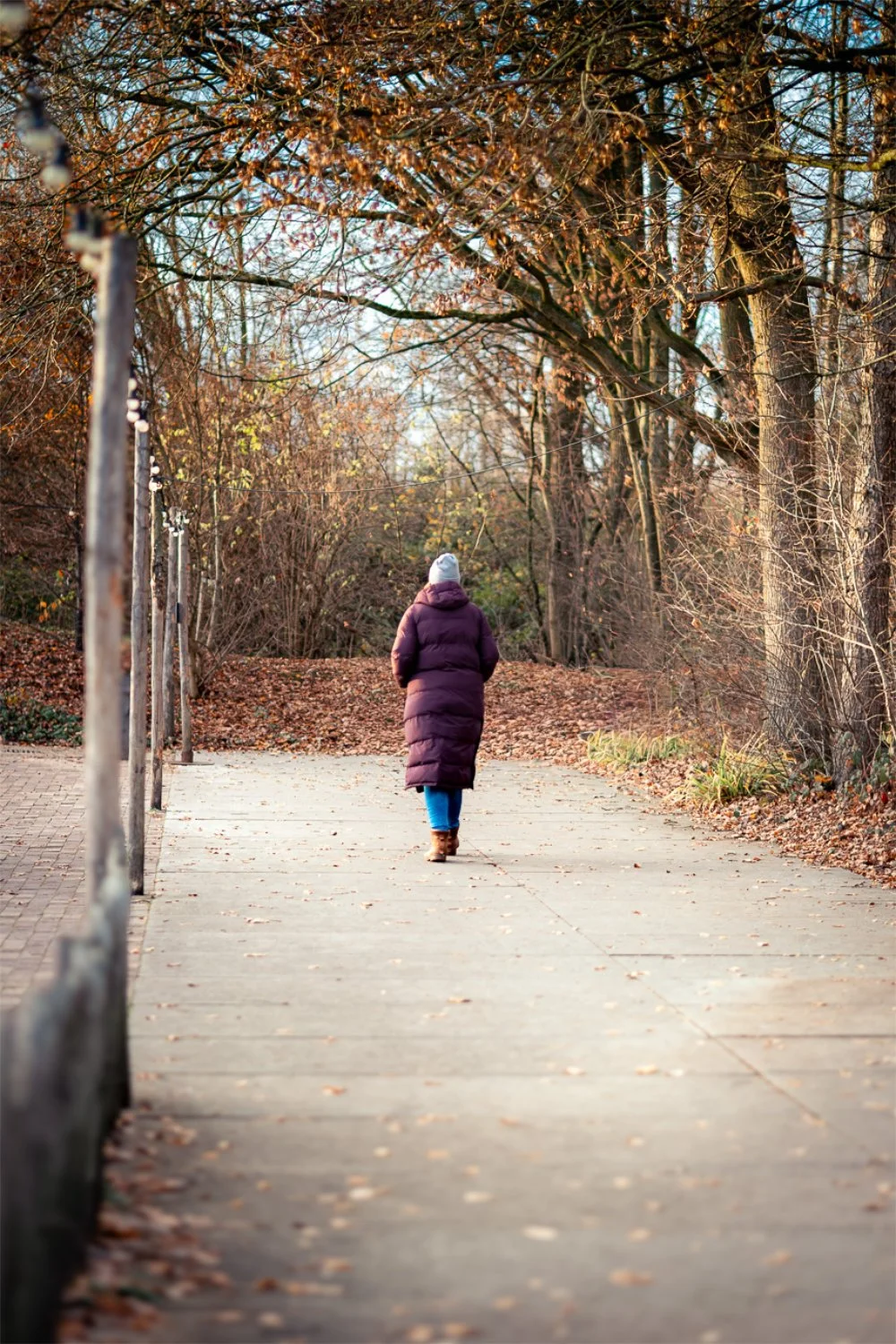 NikolPeckaPhotography-woman-walking.jpg