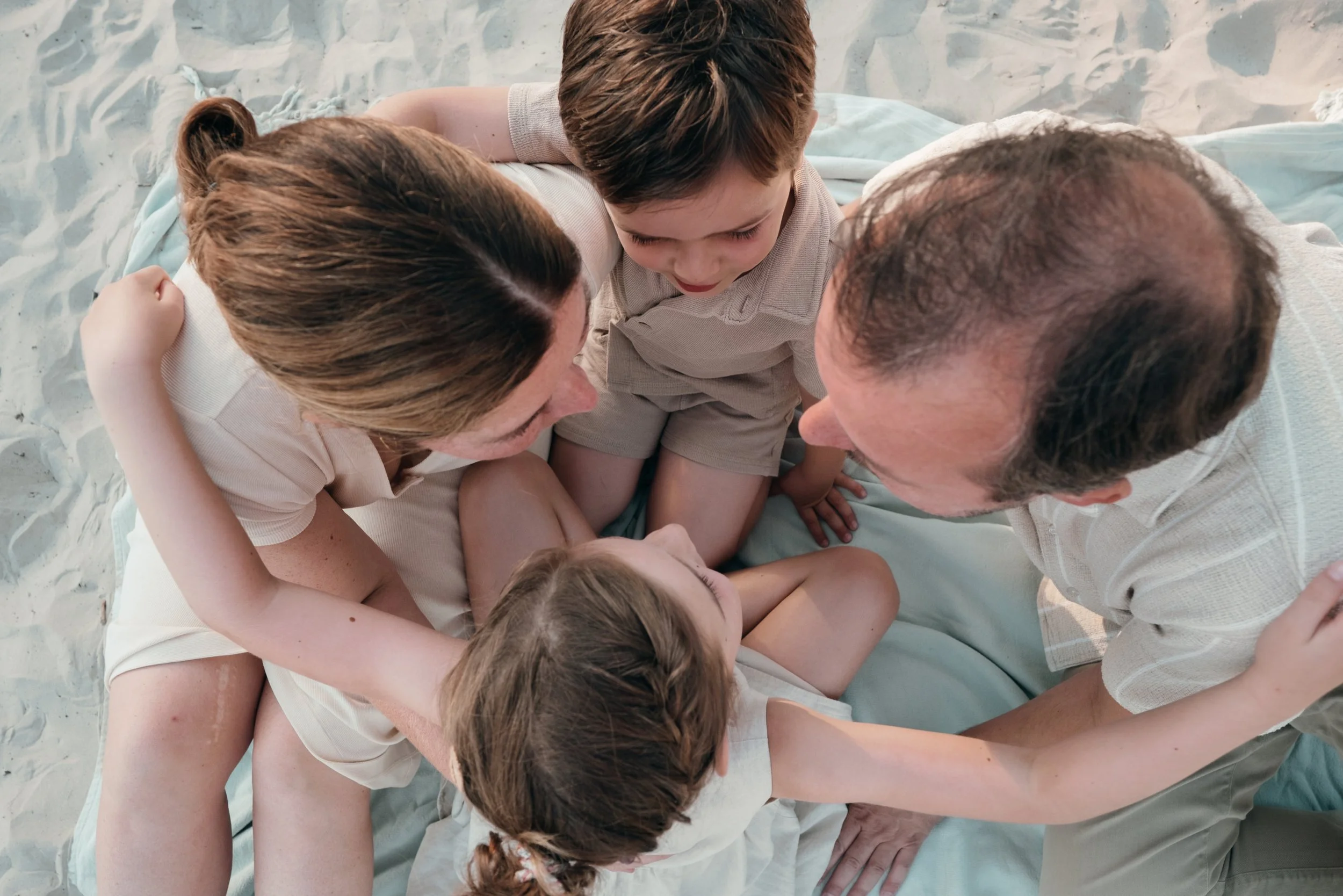 NNikolPeckaPhotography-family-goldenhourshoot -156.jpg