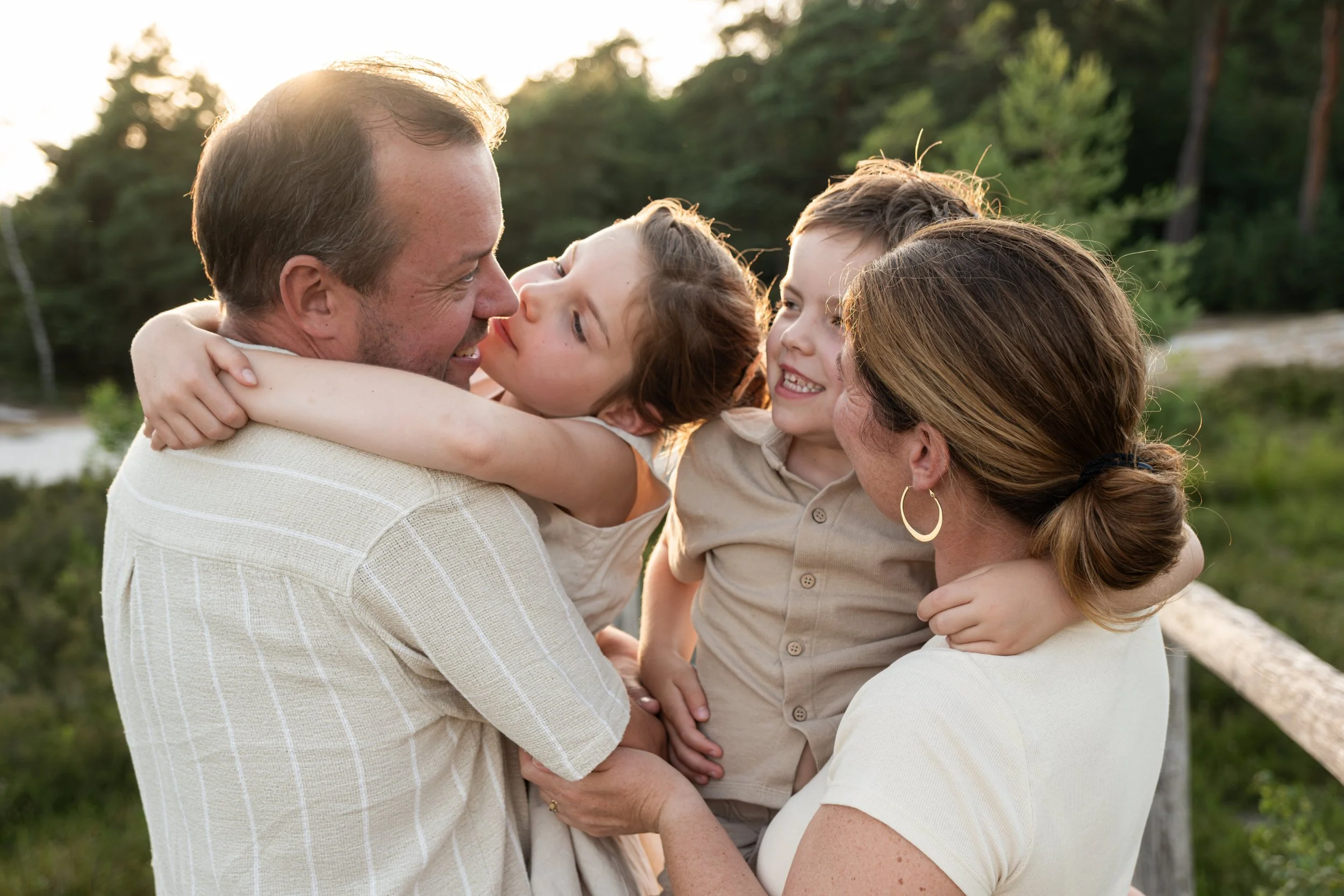 NNikolPeckaPhotography-family-goldenhourshoot -237.jpg
