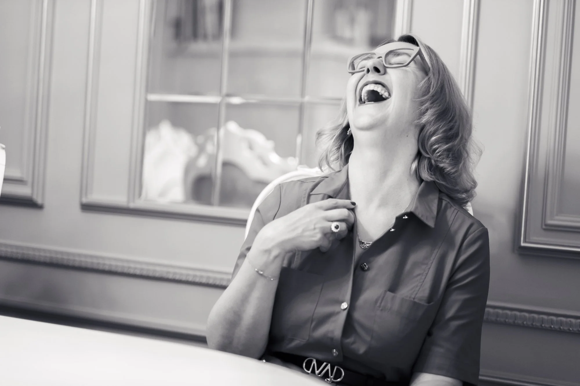 Real and relaxed photography by Nikol Pecka, capturing authentic moments across portraits, families, weddings, brand & business, and animals. Based in the Netherlands, speaking Czech and English, and available for travel.