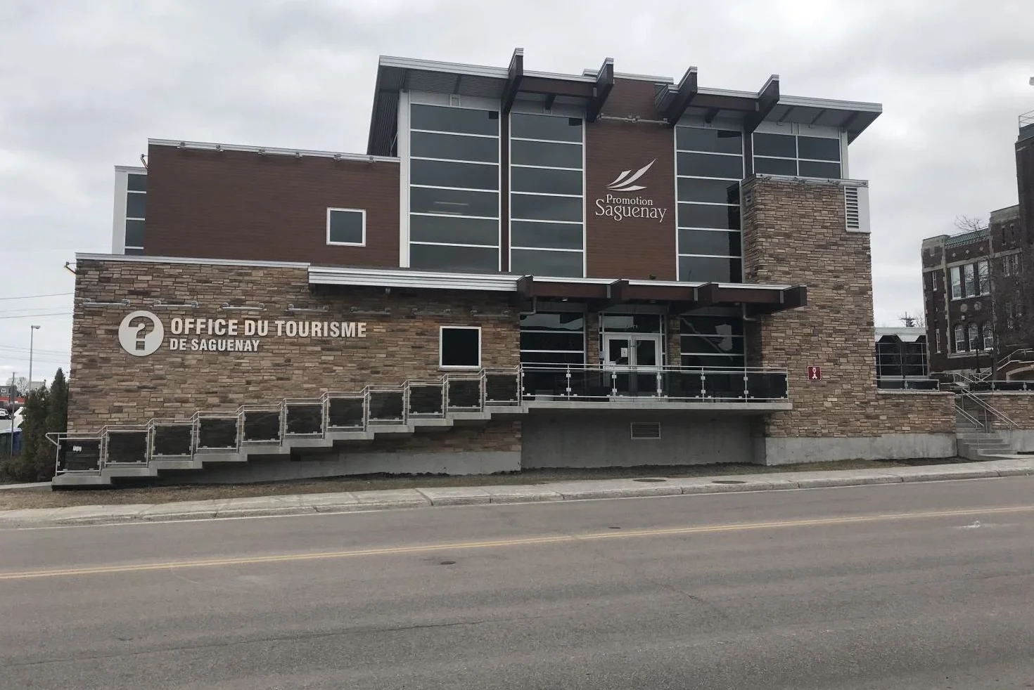 Construction en bois : Office du tourisme Jonquière (Saguenay)