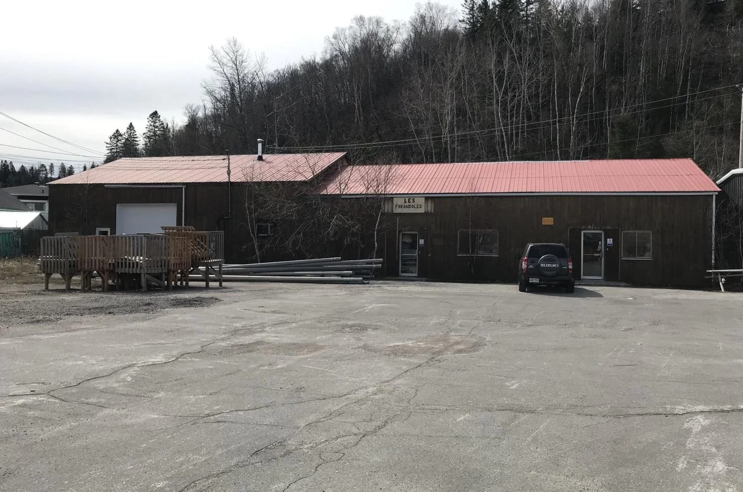 Construction en bois : Entrepôt Ecce Mundo (Saguenay)
