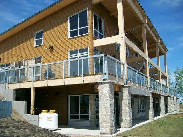 Construction en bois : Capitainerie (Roberval)