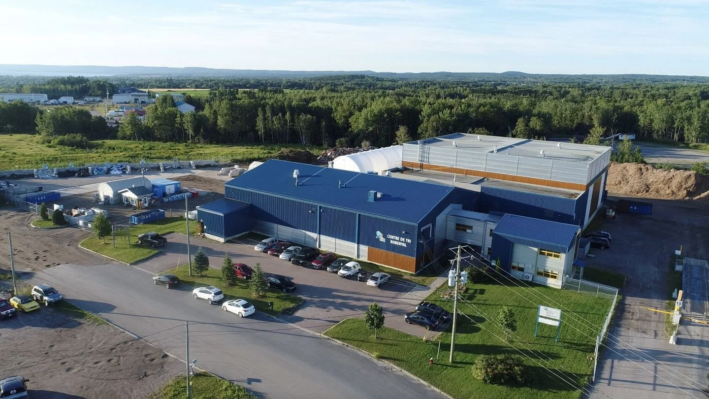 Construction en bois : Centre de tri (Roberval)