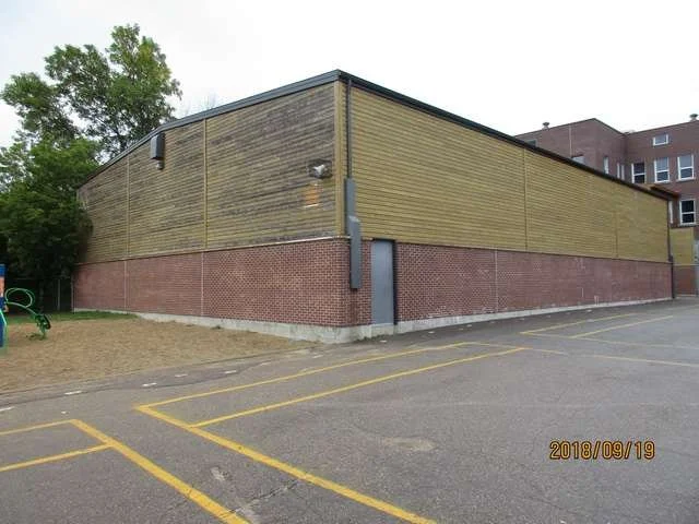 Construction en bois : Gymnase d'école (Roberval)