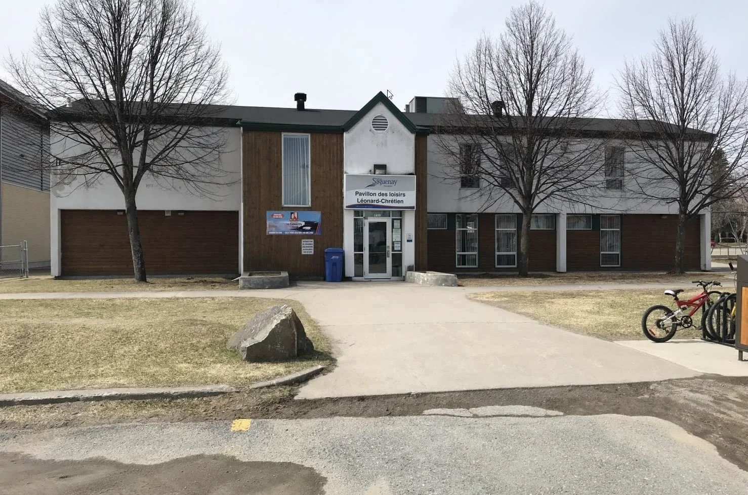 Construction en bois : Centre comm. Léonard Chrétien (Saguenay)