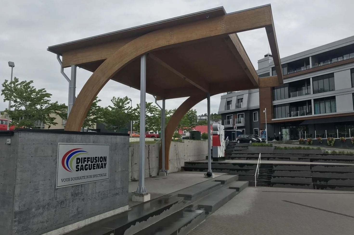 Construction en bois : Agora village portuaire (Saguenay)