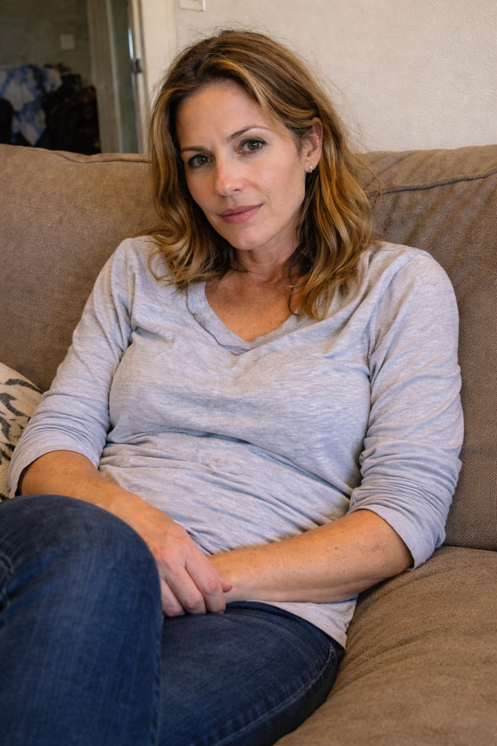 Client testimonial describing freedom from compulsive snacking after subconscious rewiring