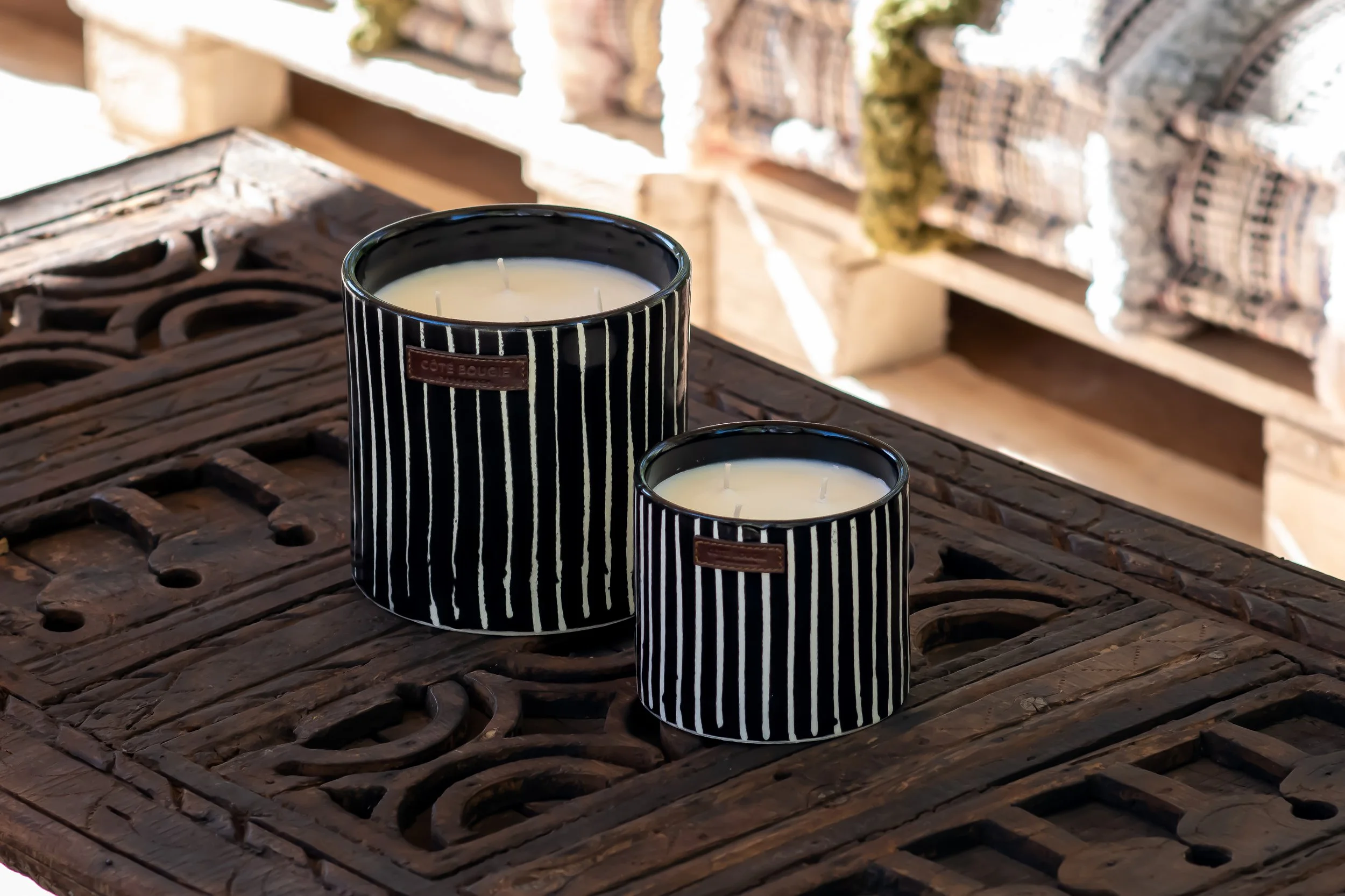 Bougie parfumée mandarine - céramique zébrée noir