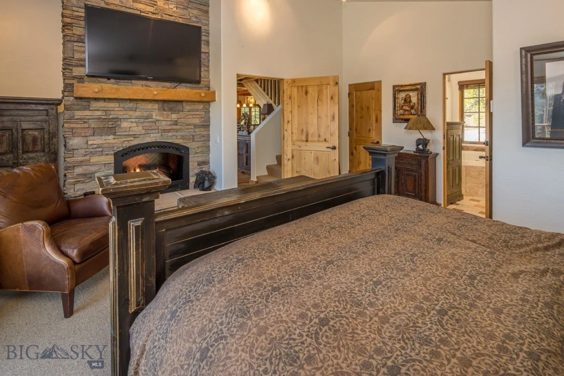 Indian summer bedroom.jpg