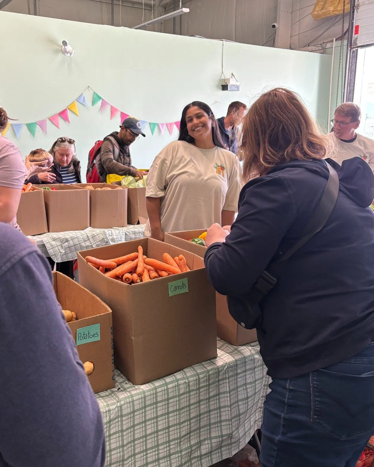 Our team is getting ready for our upcoming veggie sale!! Our October sale is taking place Sunday, October 11 at 2700 Robie St, Halifax, from 10:30 am - 12 pm. 

RSVP Now: https://forms.gle/hN26fDTPBD7bmkac6