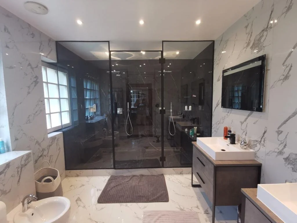 Contemporary Ensuite Renovation with Walk-in Shower - Slough