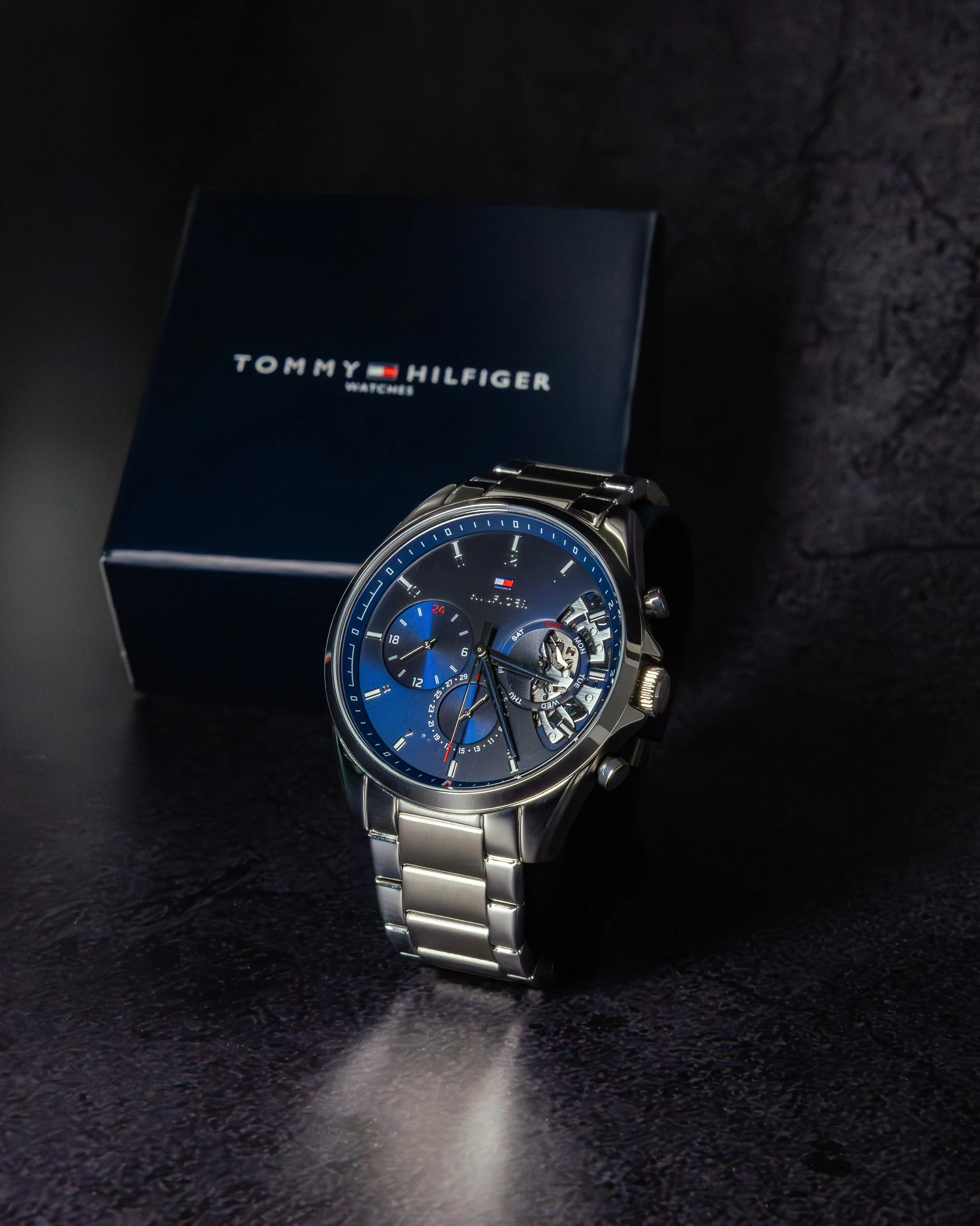 photo-produit-montre-tommy-hilfiger-paris