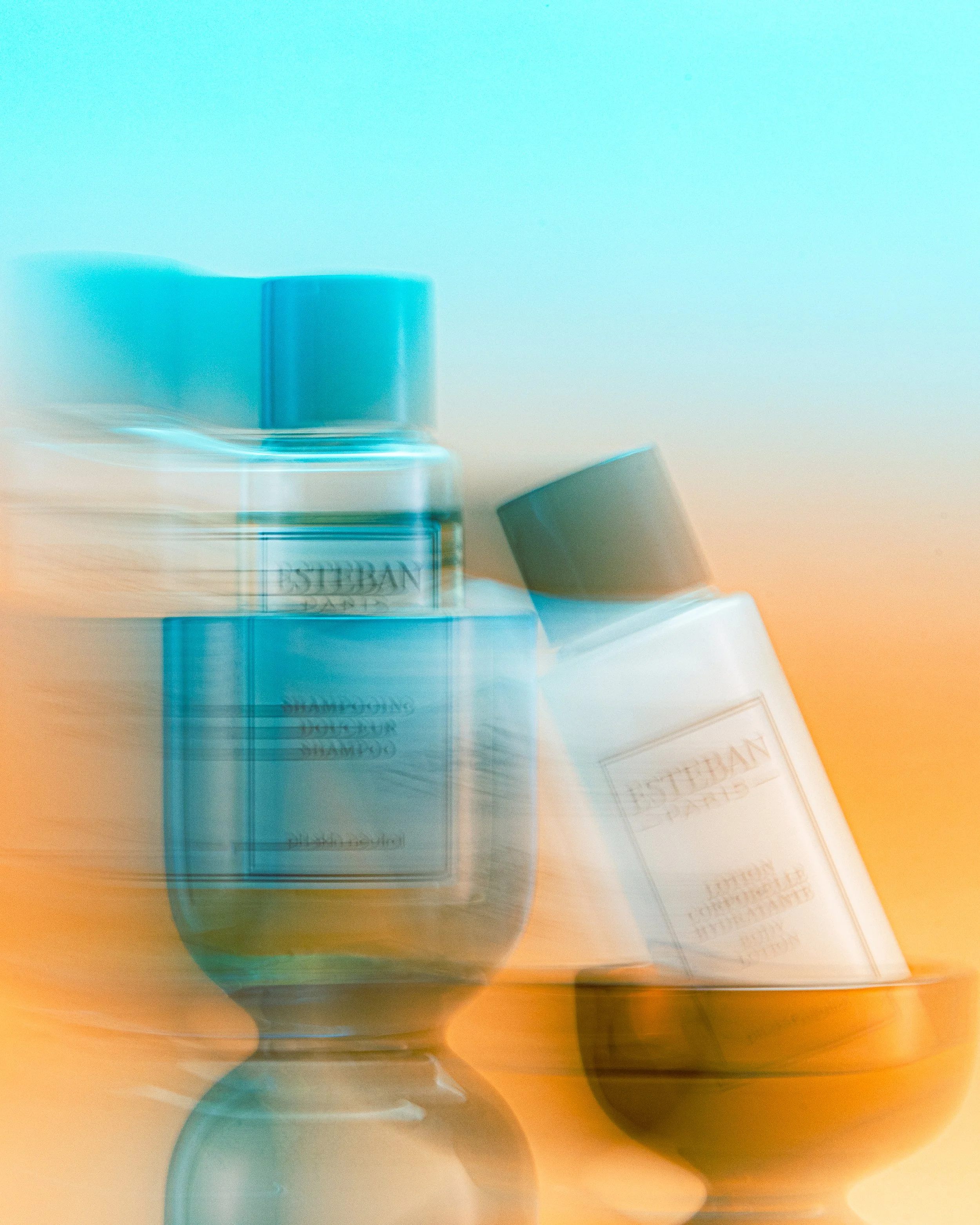 Photographe produit paris cosmétiques crèmes studio photo produit