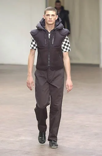 Issey SS01 3.jpg
