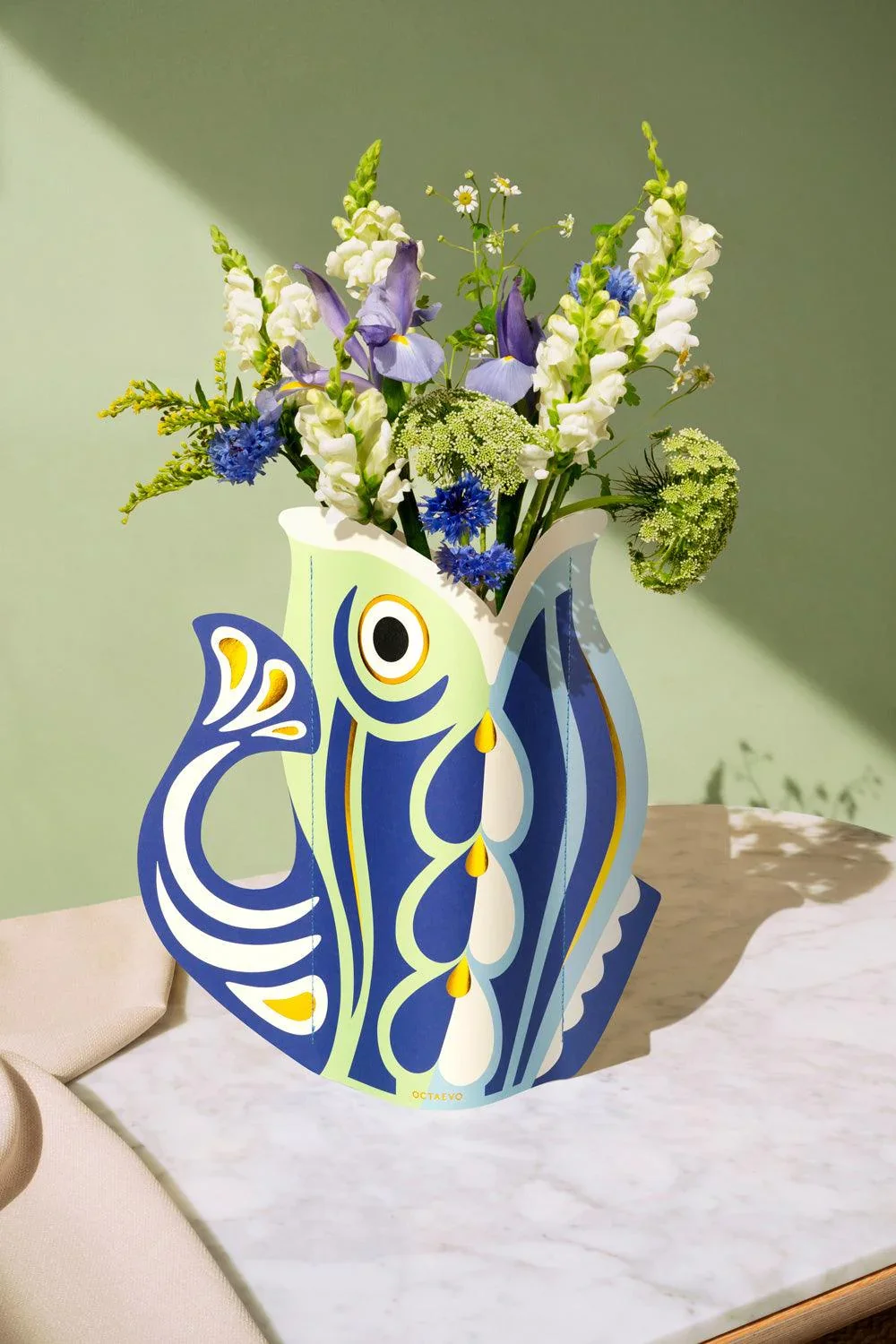 fish-paper-vase-1203132_1400x.webp