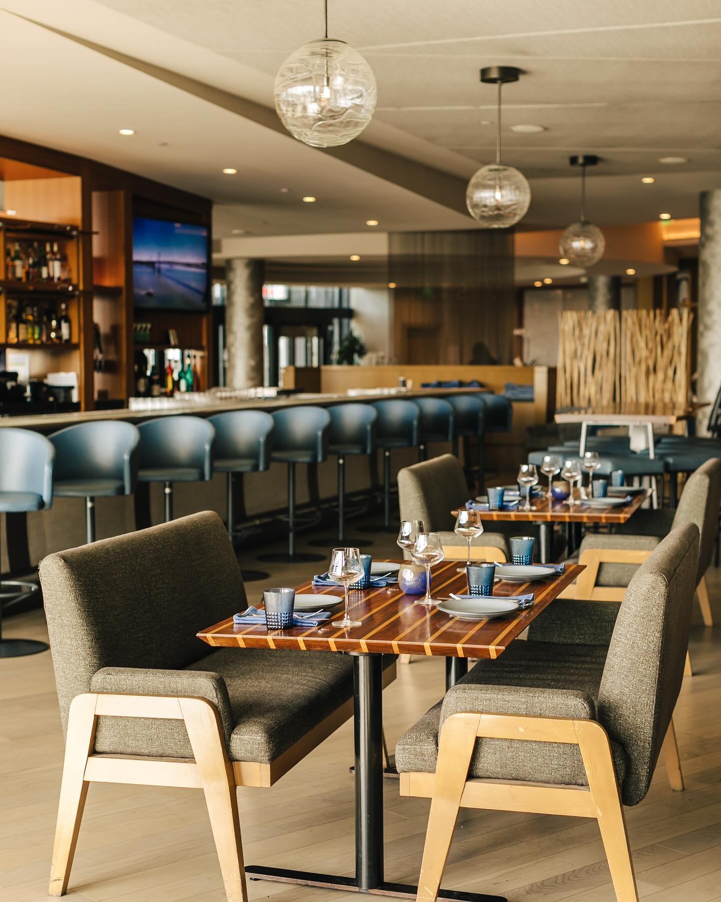 Nestled in a stunning waterfront oasis, we invite you to indulge in an elevated dining experience inspired by the flavors of California and Baja.
.
Savor a menu crafted with the finest sustainably sourced ingredients&mdash;featuring the freshest catc