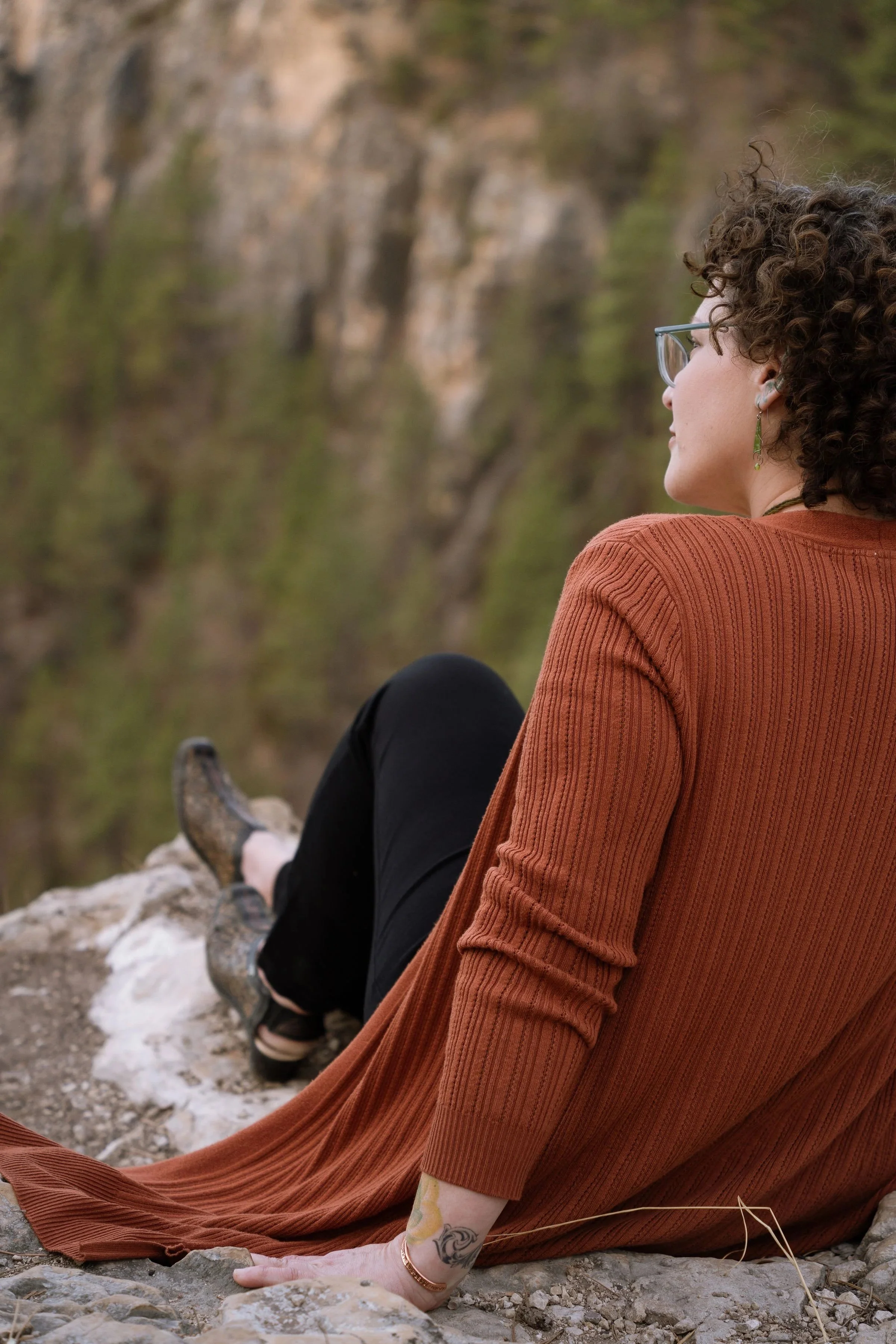 Portrait Falling Rock Rapid City, Black Hills