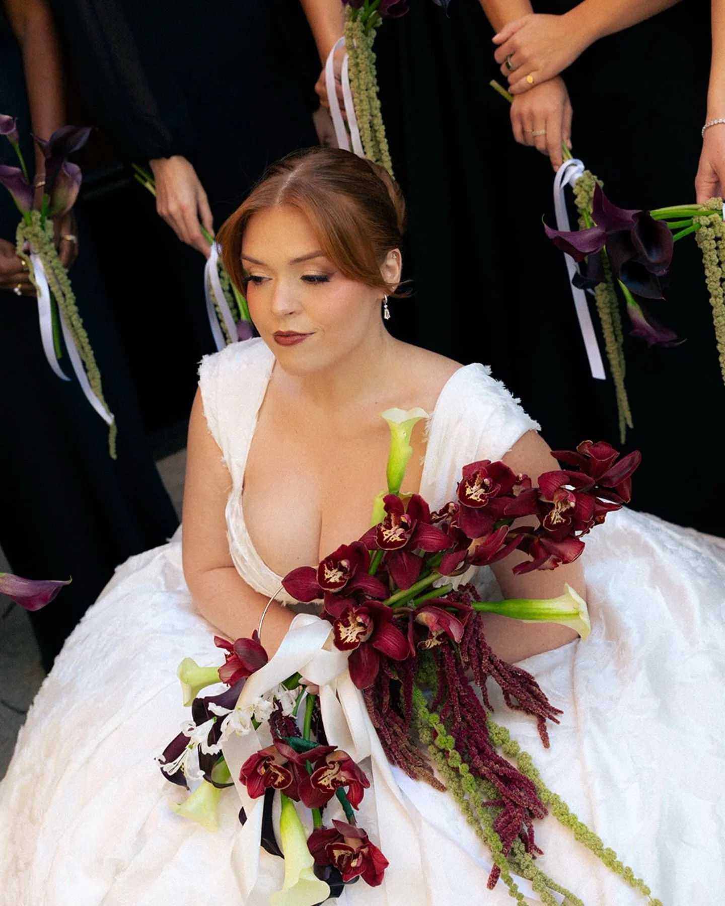 I will NEVER get over this wedding 

The most beautiful day. I had so much fun glamming Courtney I wish I could do it again. Also these pictures proving the glam lasts ALL night long ✨

#knoxvilletn #softlgam #knoxvillemakeupartist #easttnmakeupartis