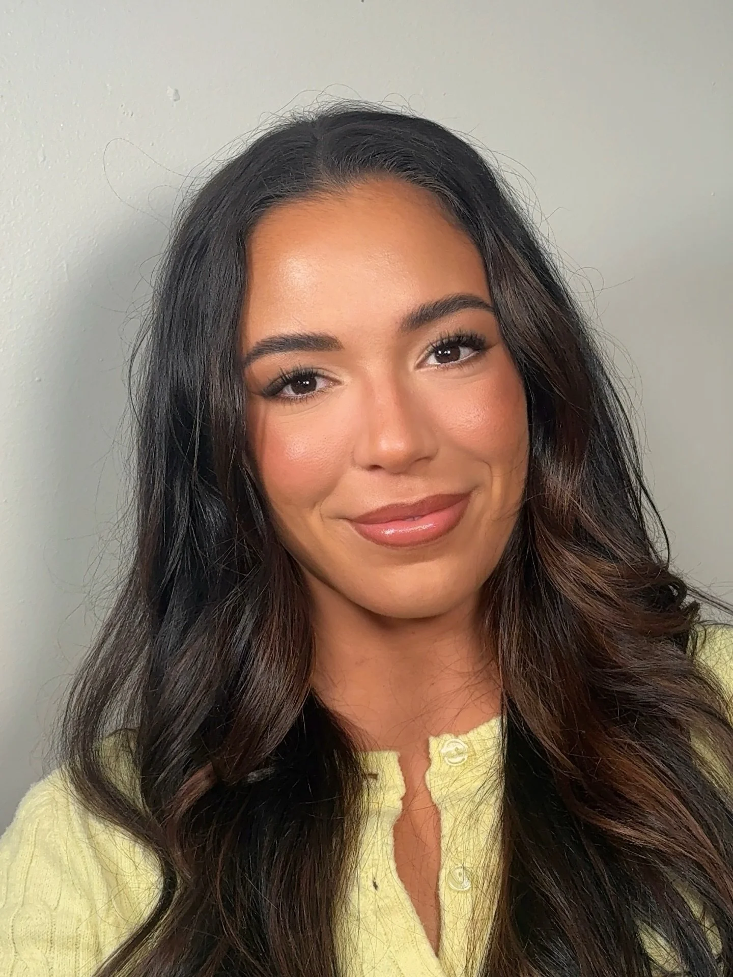 Katie girl ✨

Tanned and glammed by me 🤎

Simple, yet put together. I love having you feel like yourself but still glam at the same time. 

#knoxvillemakeup #mua #knoxvillemakeupartist #knoxvillespraytan