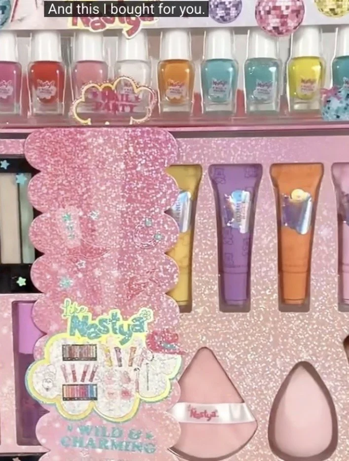 Like Nastya Wild & Charming - Youtube